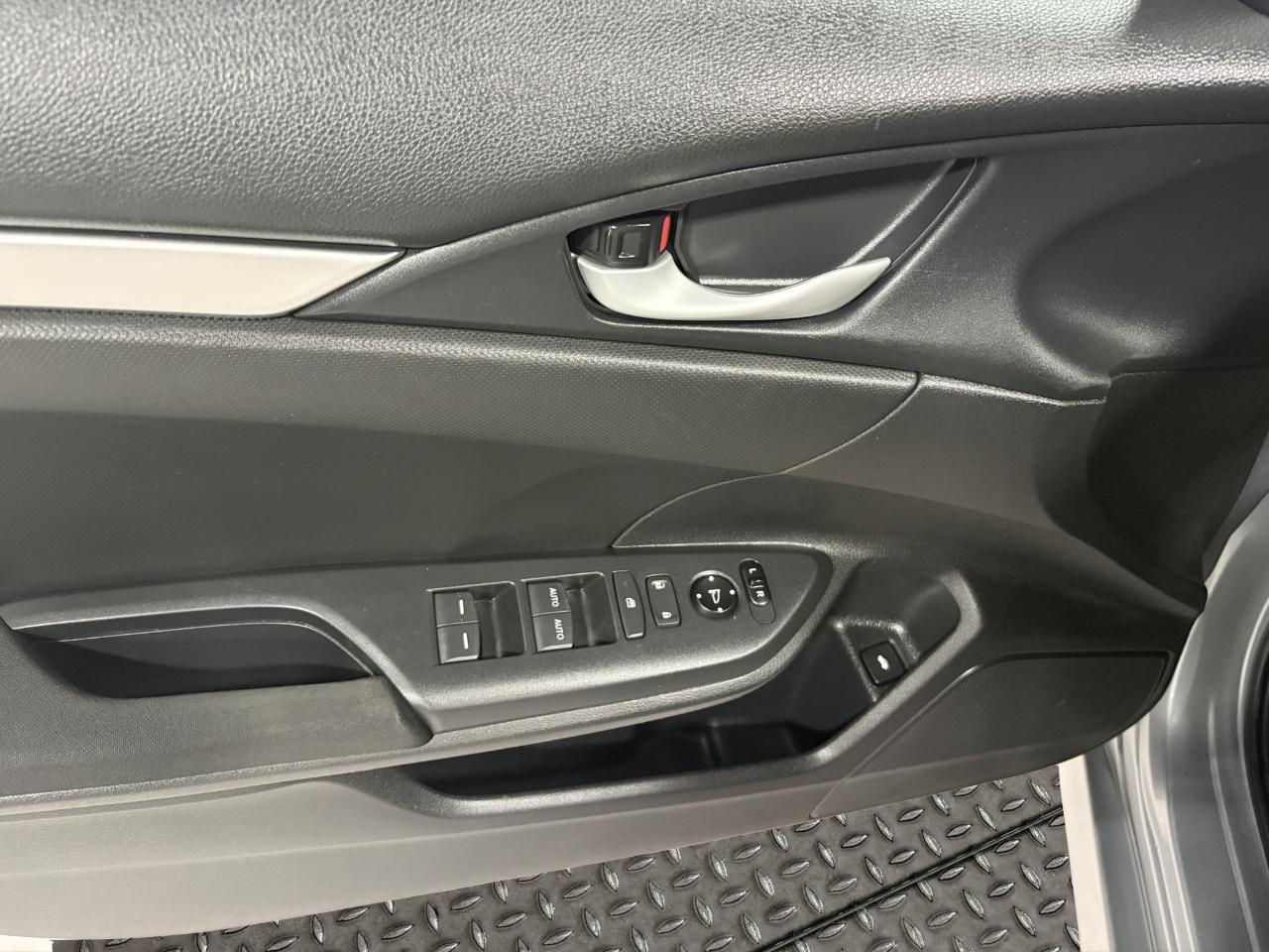 Honda Civic Sedan 4dr CVT LX 2016
