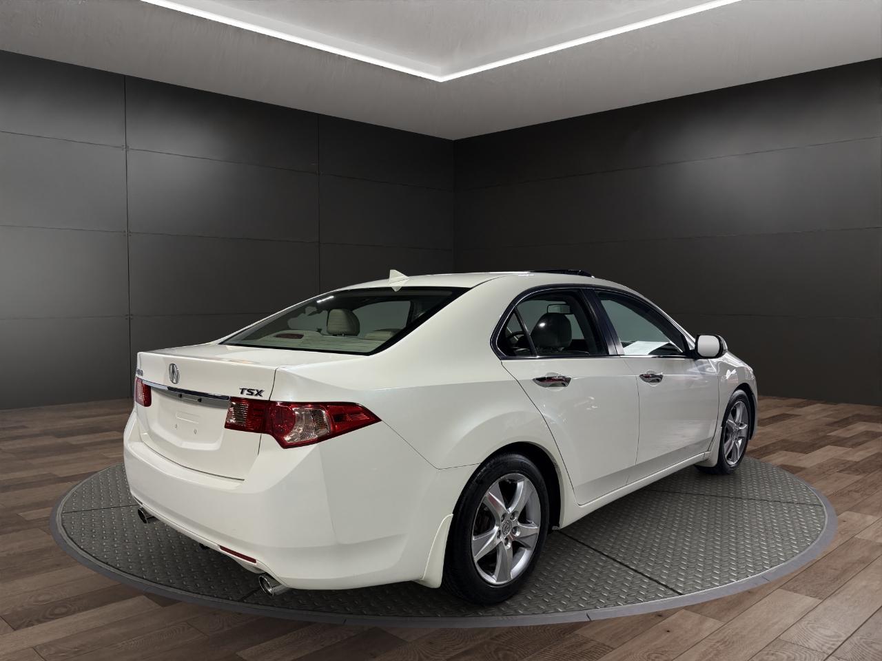 Acura TSX 4dr Sdn I4 Auto 2011