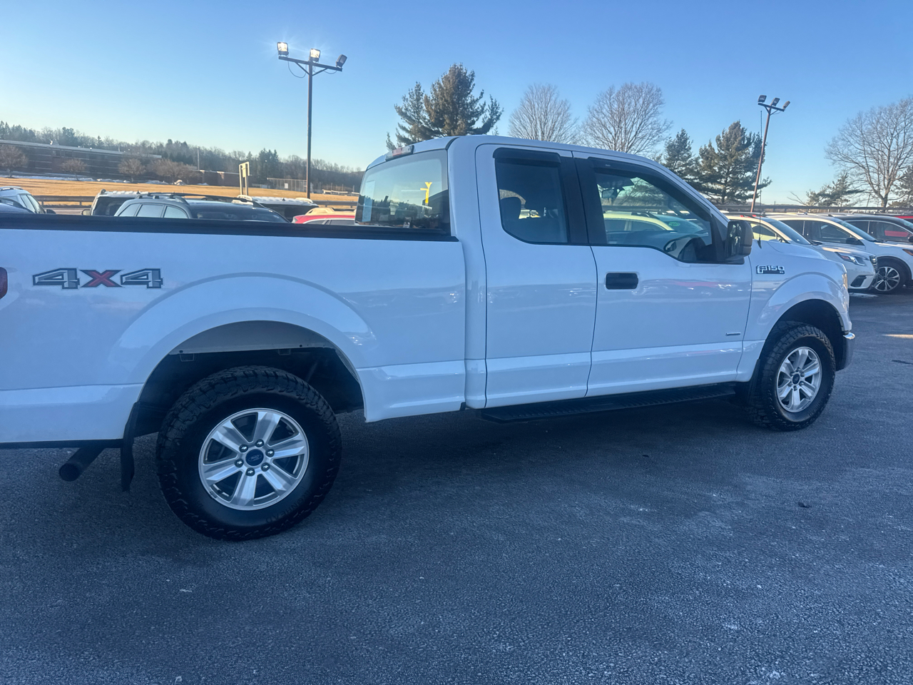 Ford F-150 XL 4WD SuperCab 6.5' Box 2017