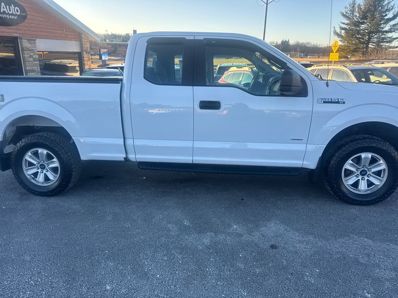 Ford F-150 XL 4WD SuperCab 6.5' Box 2017