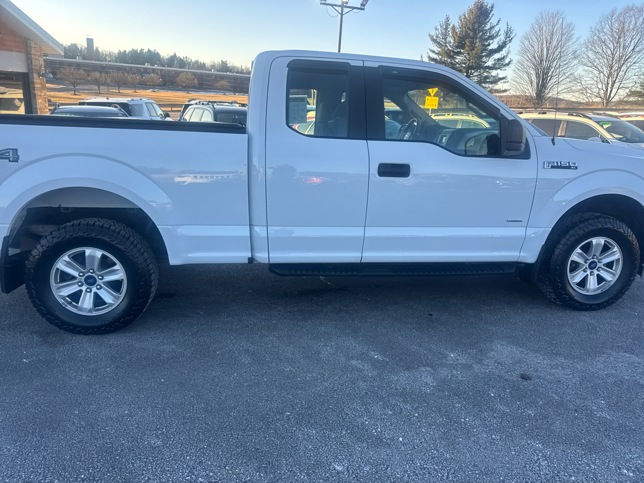 Ford F-150 XL 4WD SuperCab 6.5' Box 2017