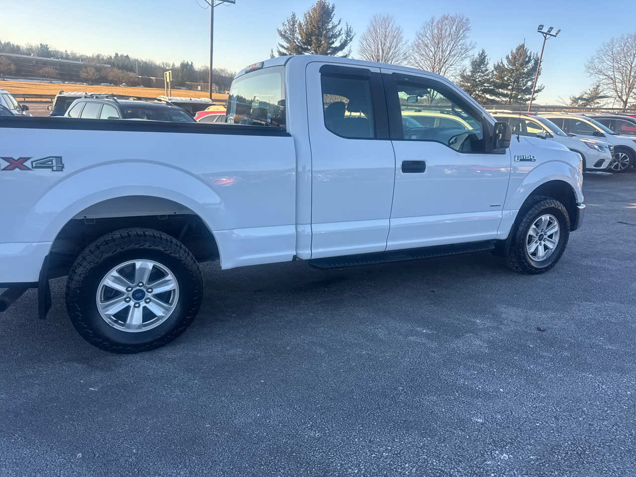 Ford F-150 XL 4WD SuperCab 6.5' Box 2017
