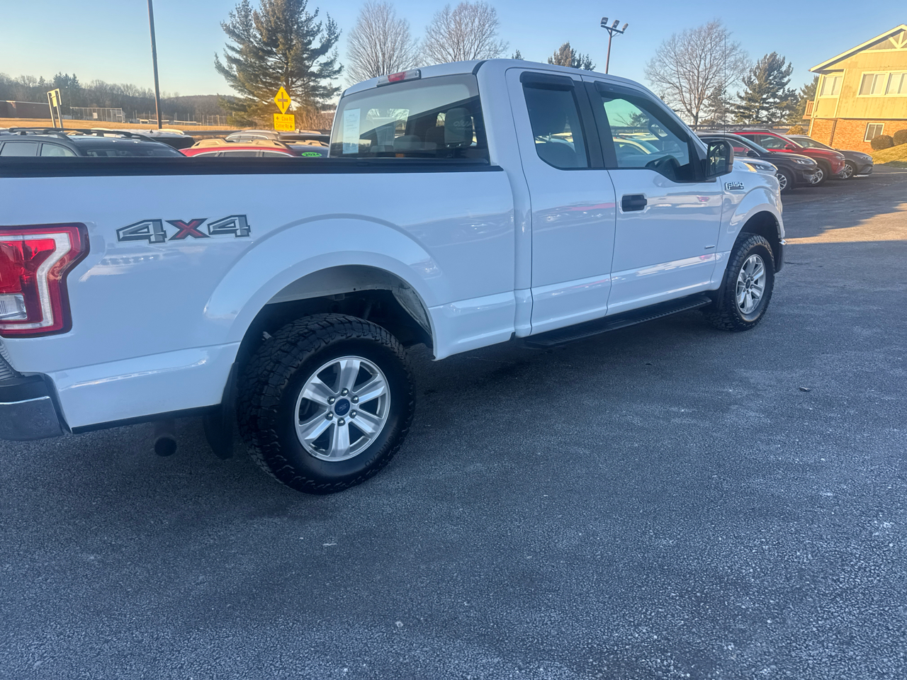 Ford F-150 XL 4WD SuperCab 6.5' Box 2017