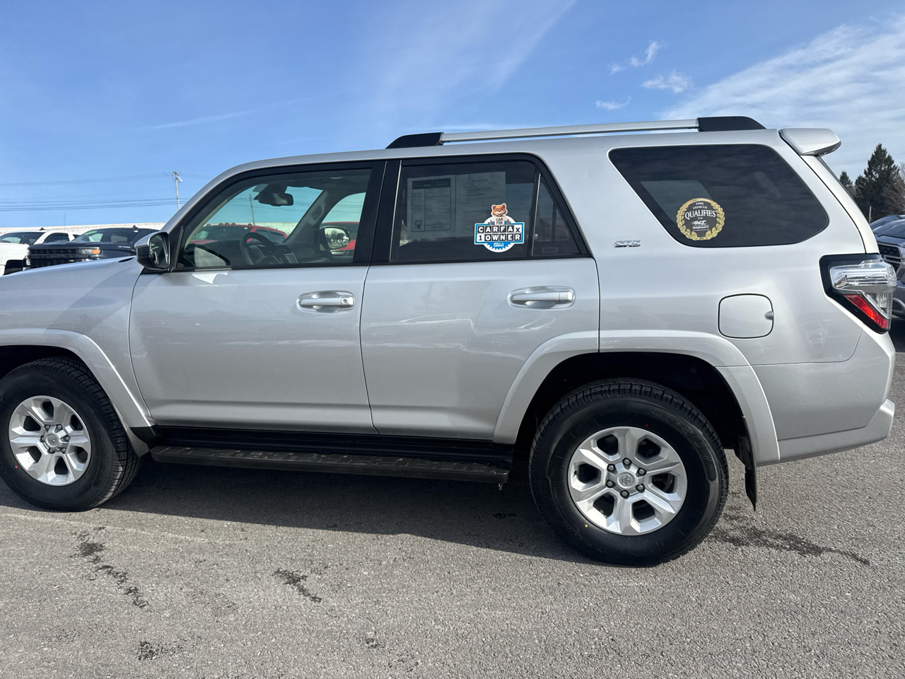 Toyota 4Runner SR5 4WD 2024