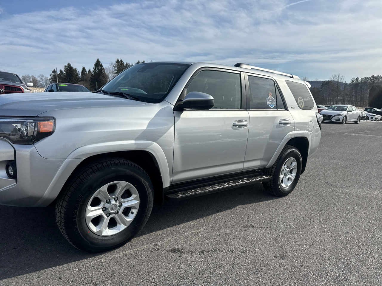 Toyota 4Runner SR5 4WD 2024