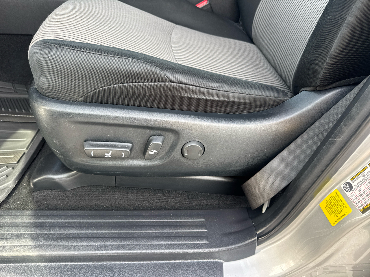 Toyota 4Runner SR5 4WD 2024