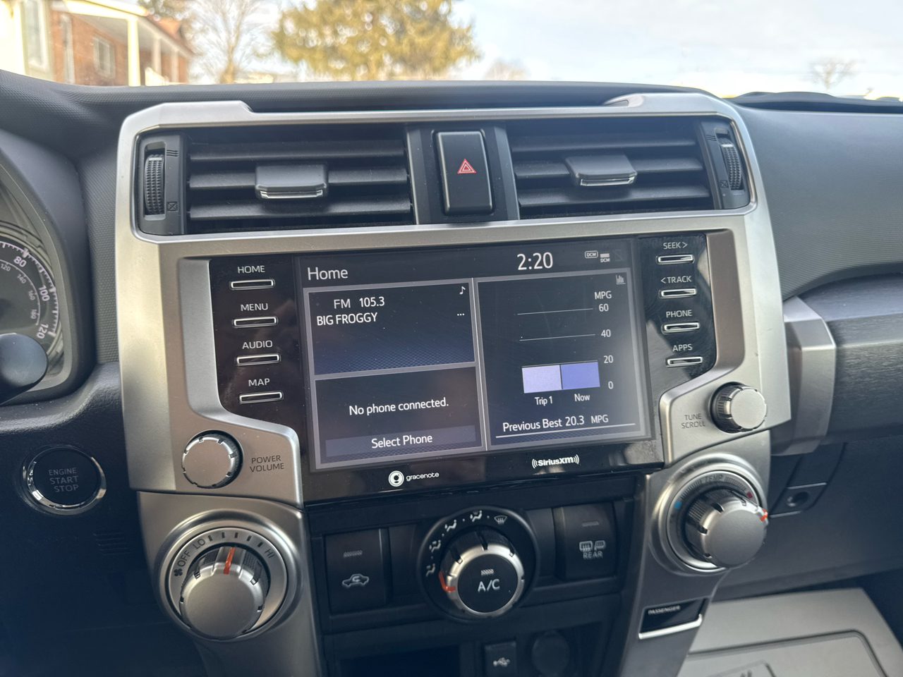 Toyota 4Runner SR5 4WD 2024