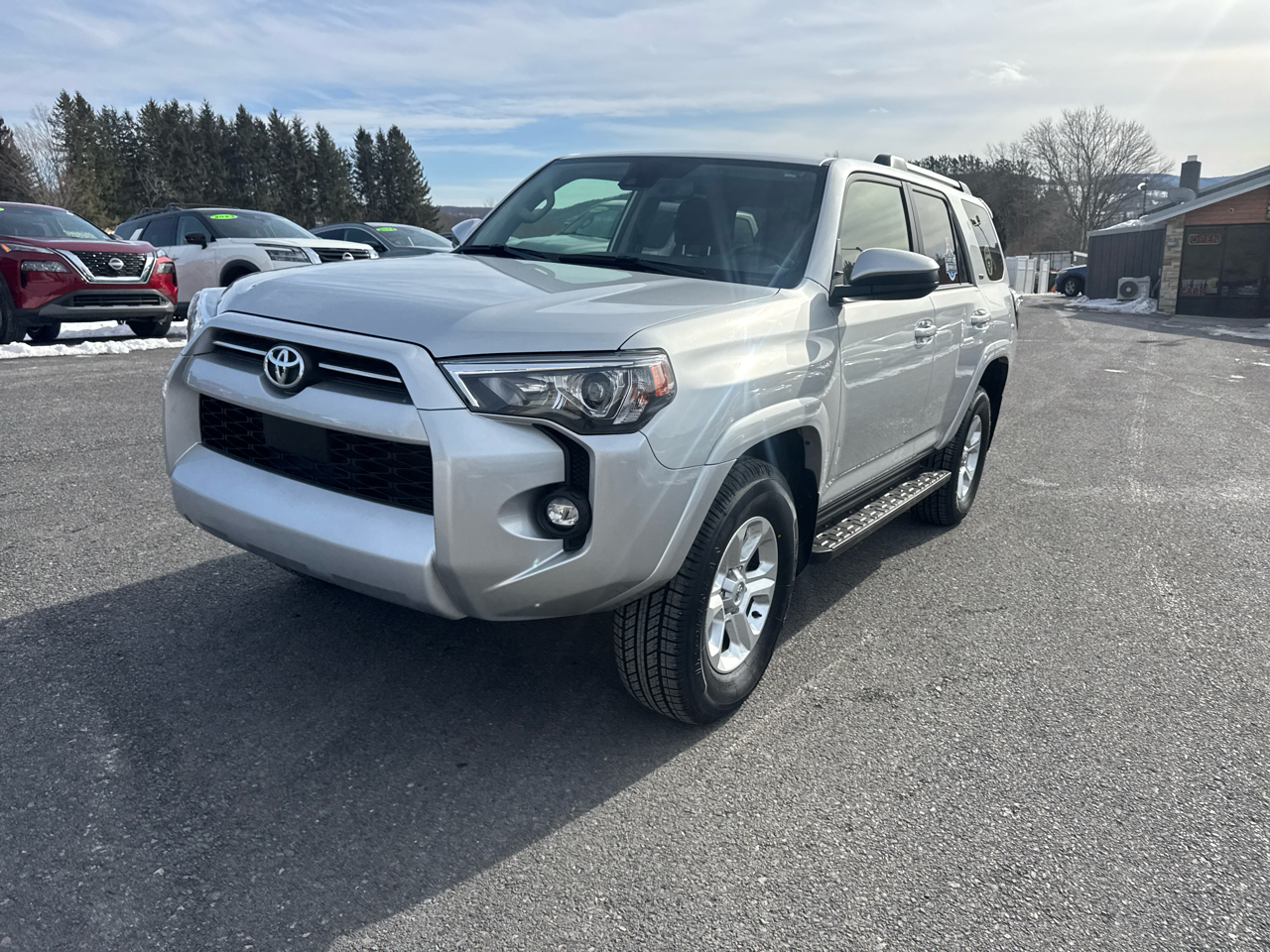 Toyota 4Runner SR5 4WD 2024