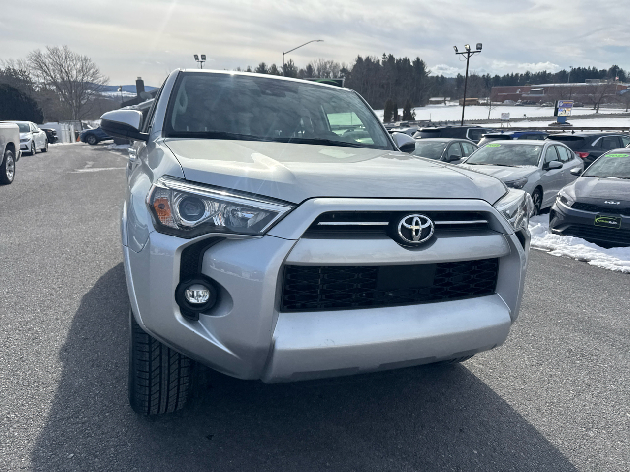 Toyota 4Runner SR5 4WD 2024