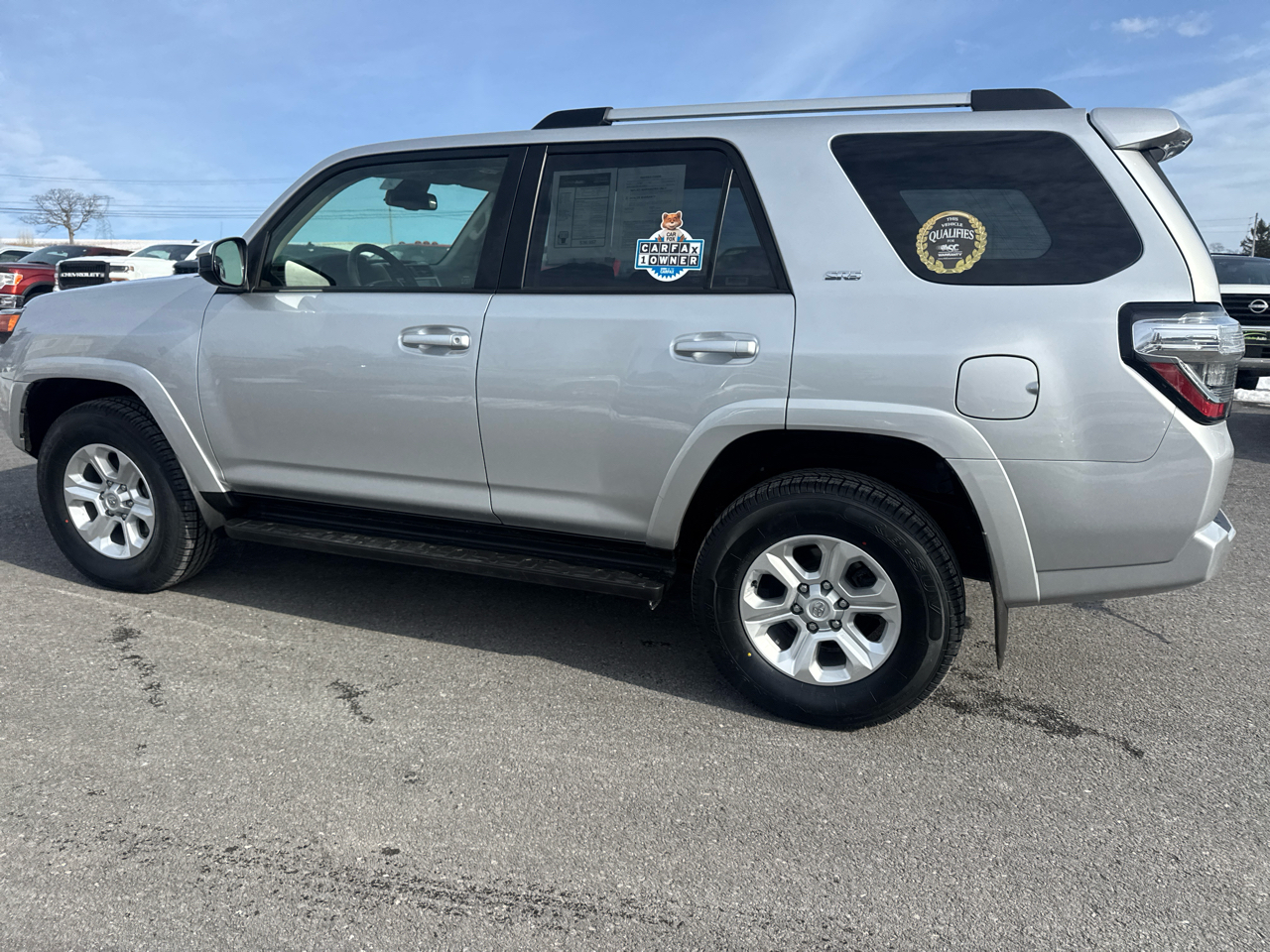 Toyota 4Runner SR5 4WD 2024