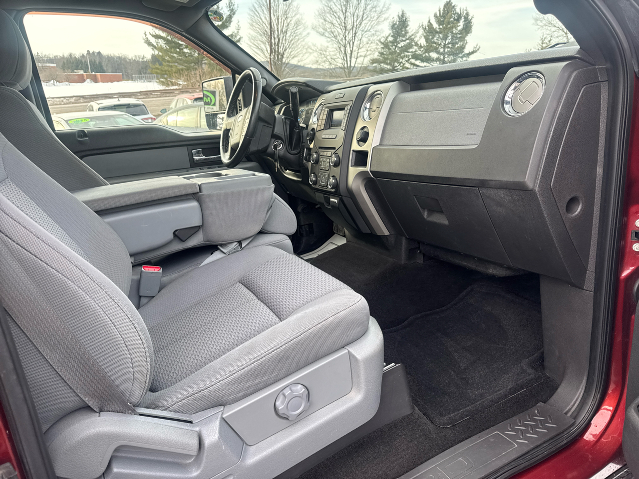 Ford F-150 4WD SuperCrew 145" XLT 2014