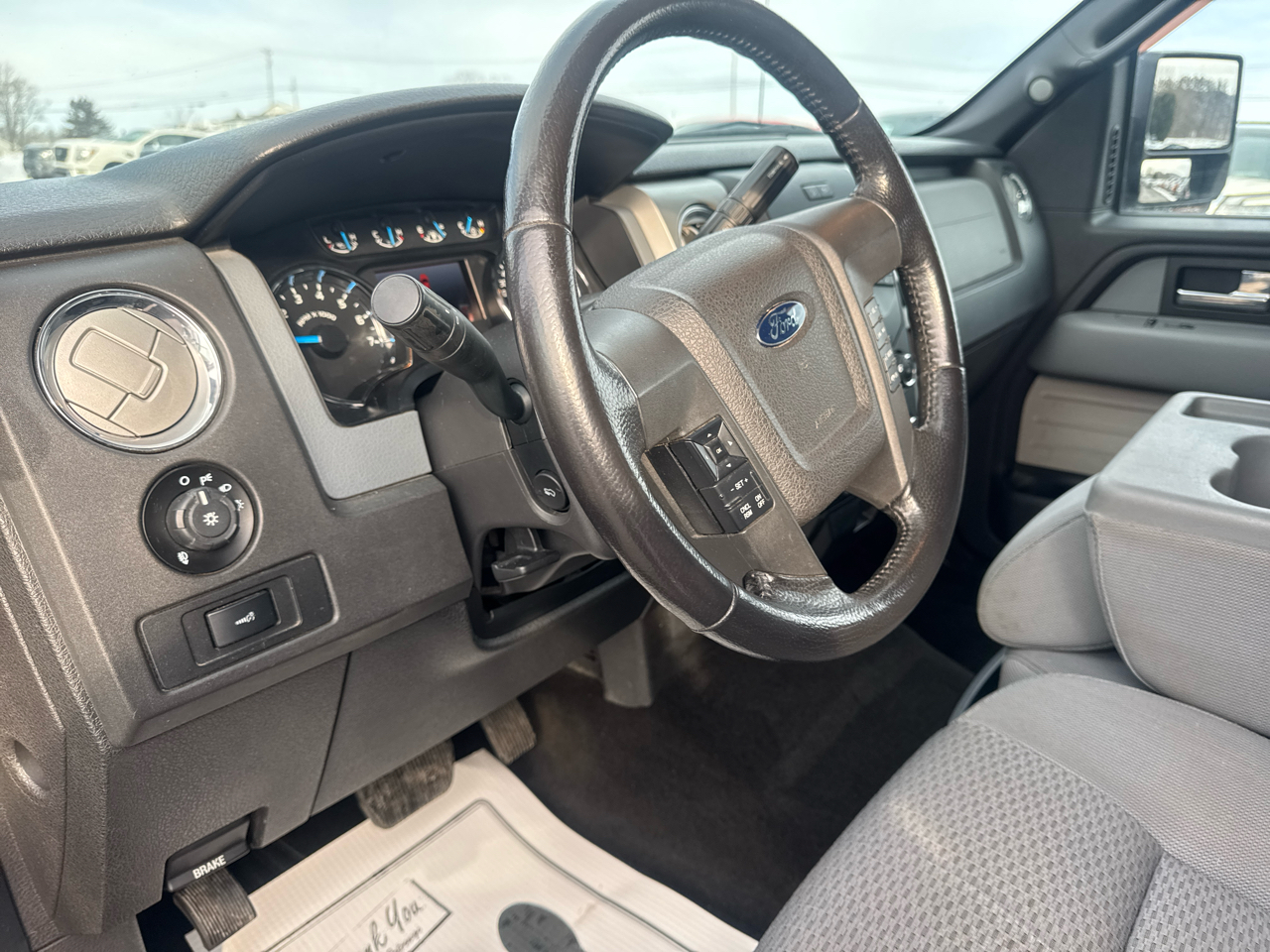 Ford F-150 4WD SuperCrew 145" XLT 2014