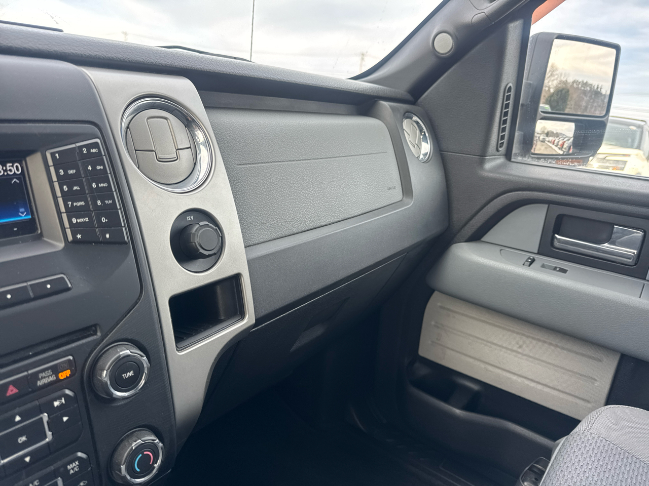 Ford F-150 4WD SuperCrew 145" XLT 2014