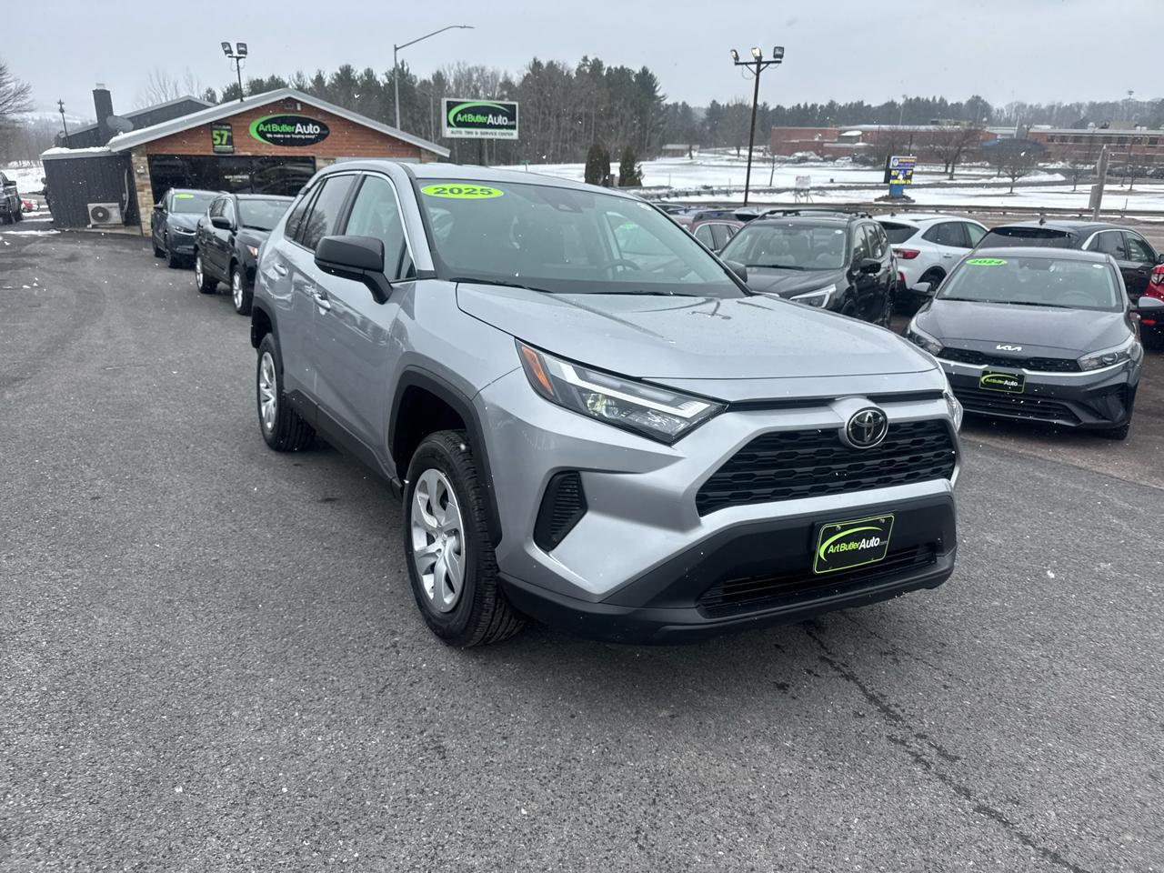 2025 Toyota RAV4 LE AWD (Natl)
