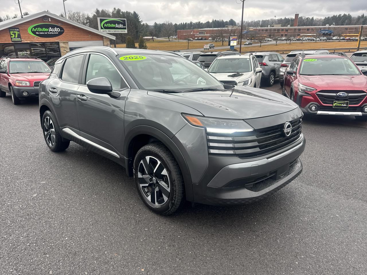 Nissan Kicks SV AWD 2025