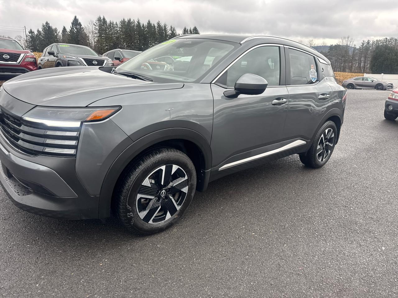 Nissan Kicks SV AWD 2025