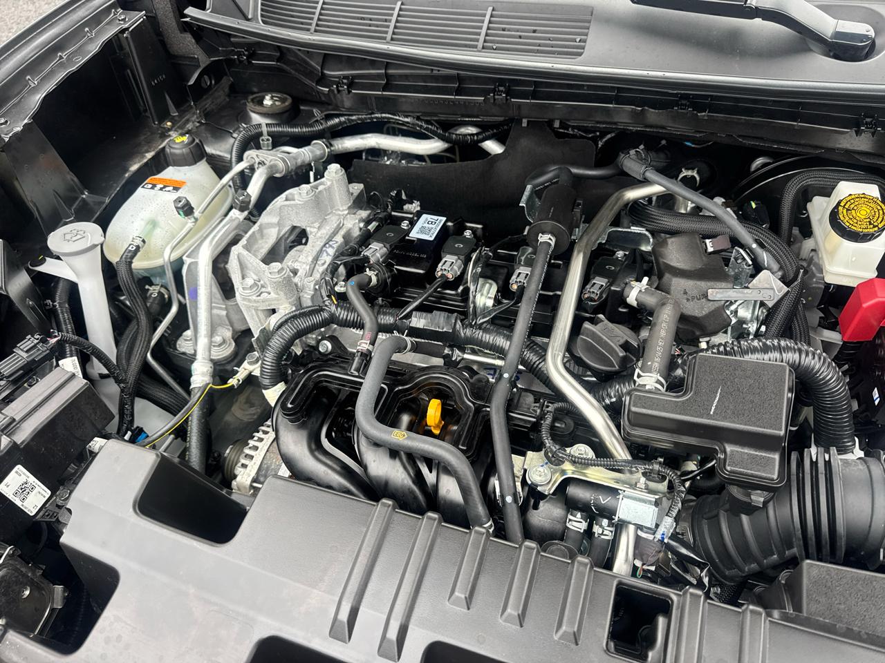 Nissan Kicks SV AWD 2025