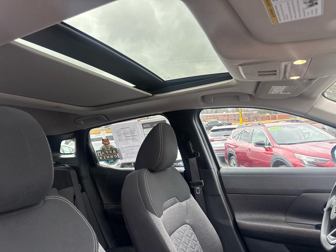 Nissan Kicks SV AWD 2025