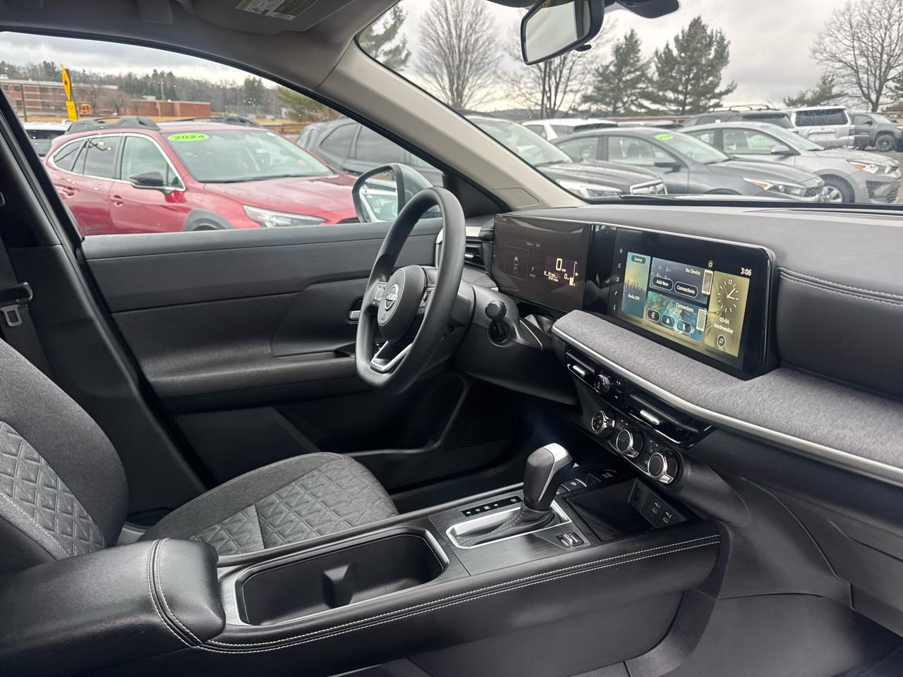 Nissan Kicks SV AWD 2025