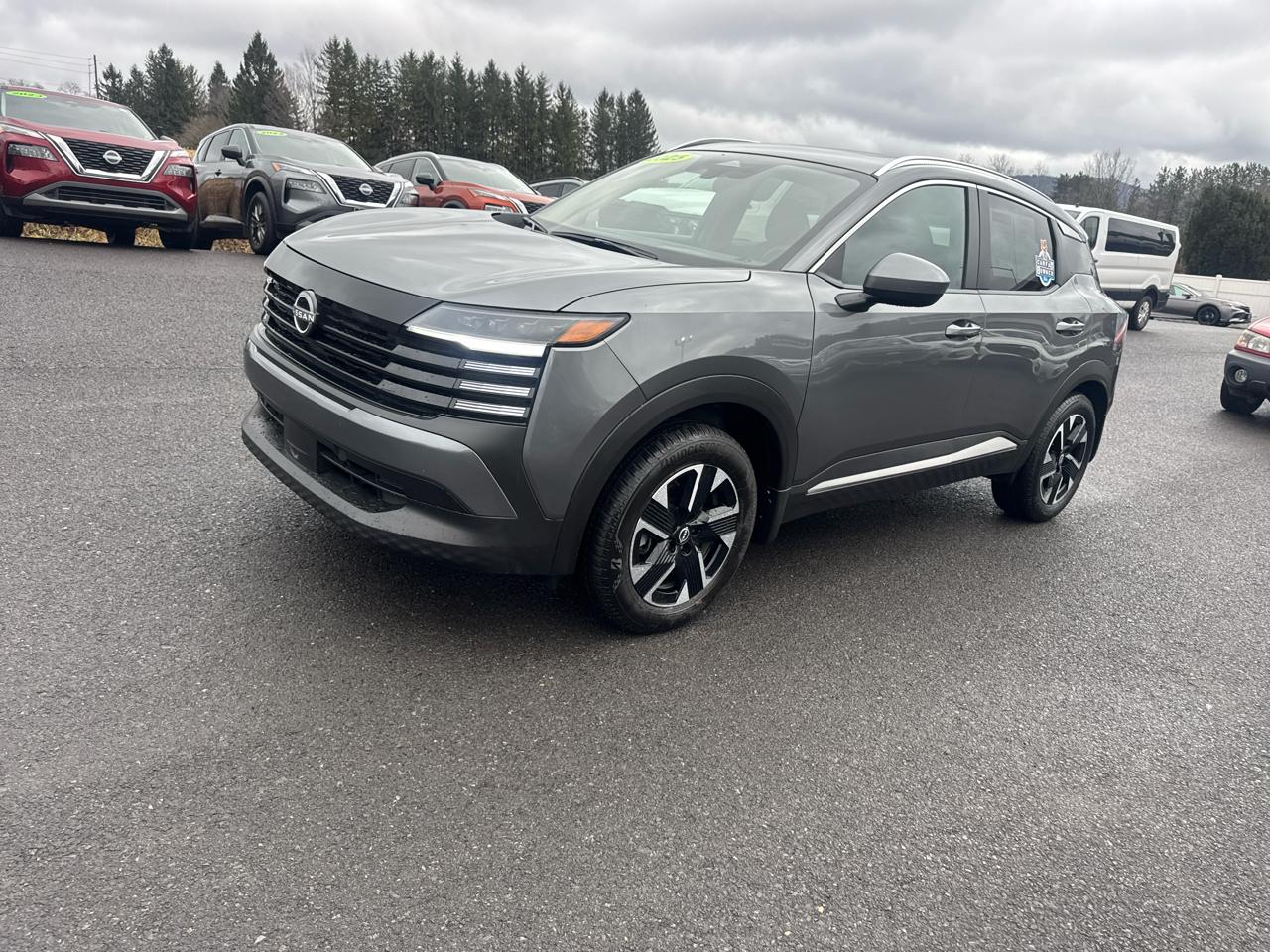 Nissan Kicks SV AWD 2025