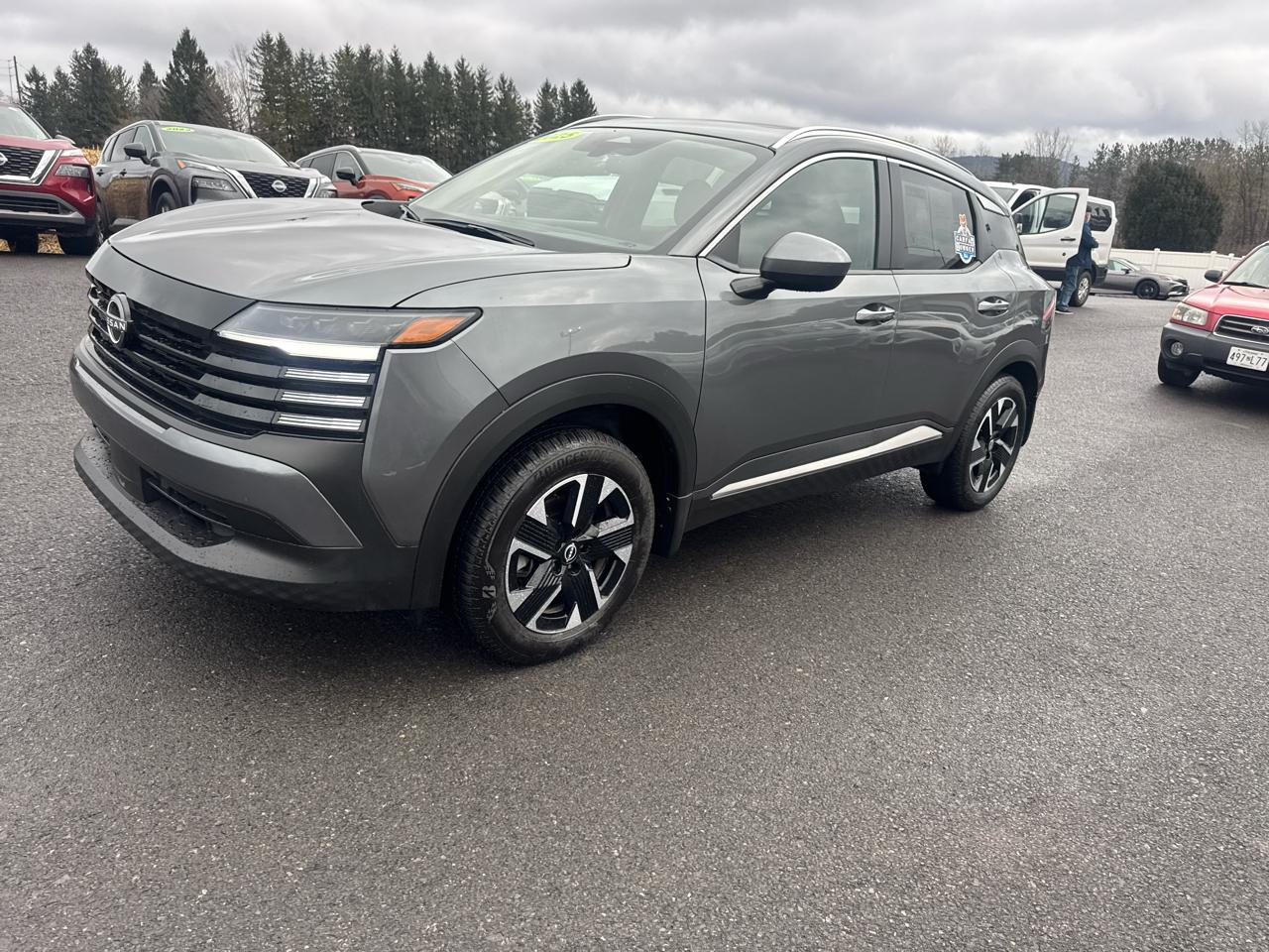 Nissan Kicks SV AWD 2025