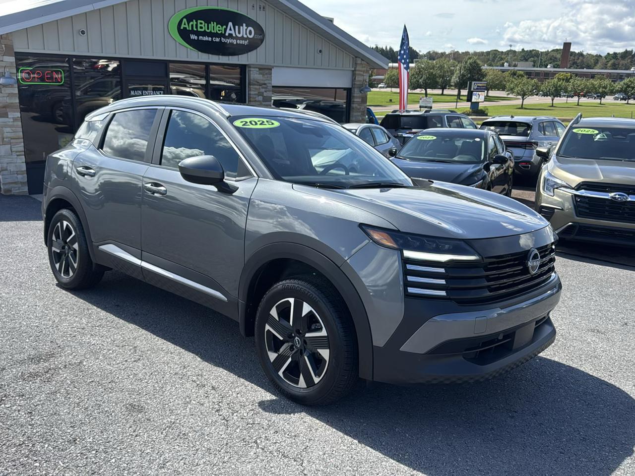 Nissan Kicks SV AWD 2025