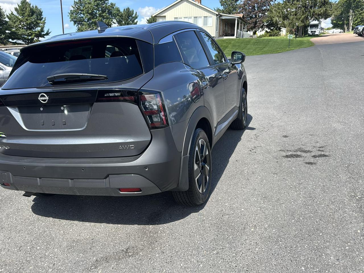 Nissan Kicks SV AWD 2025