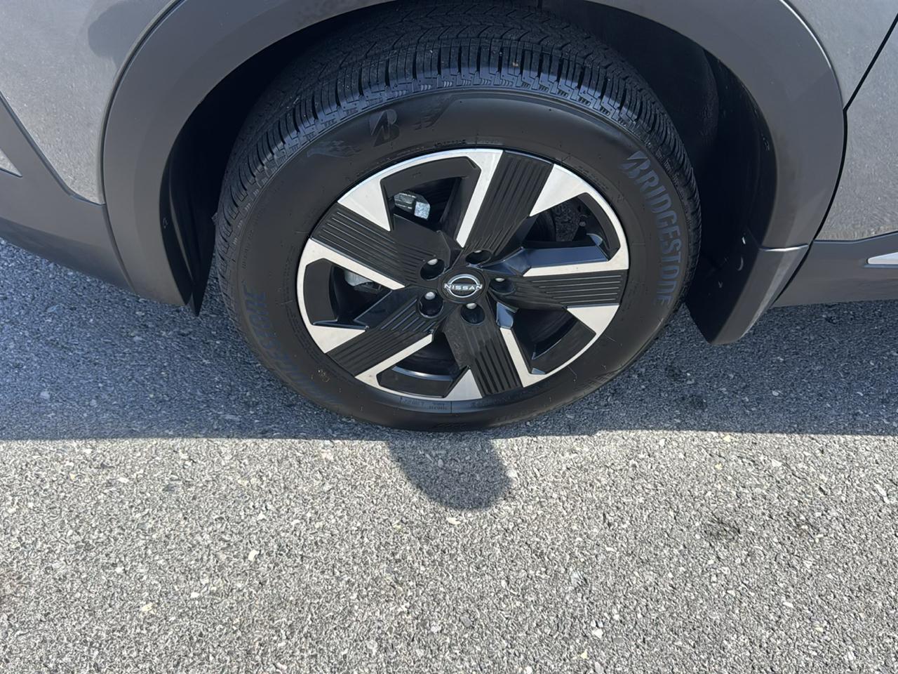 Nissan Kicks SV AWD 2025