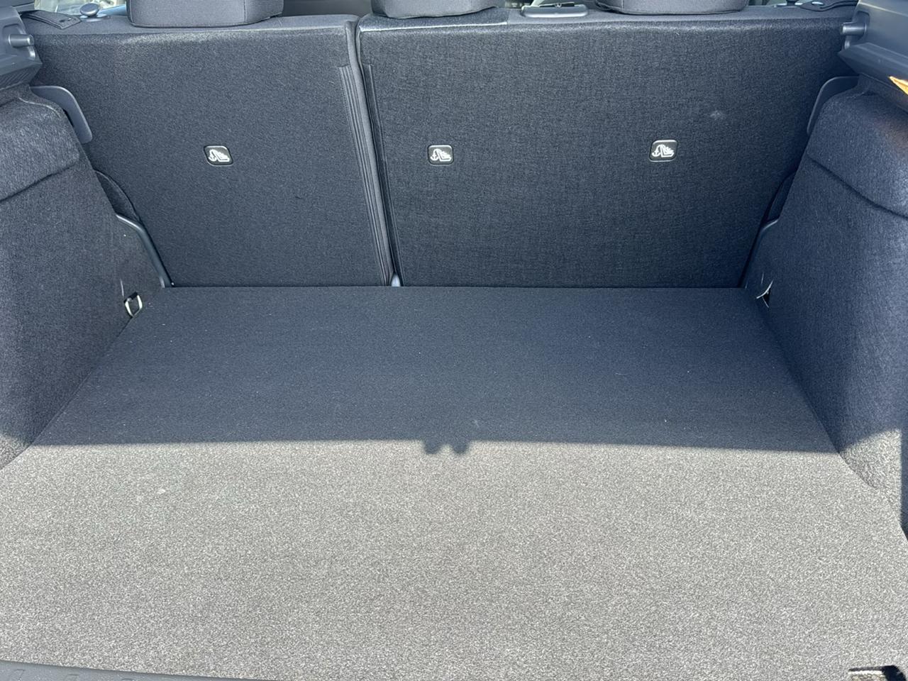 Nissan Kicks SV AWD 2025