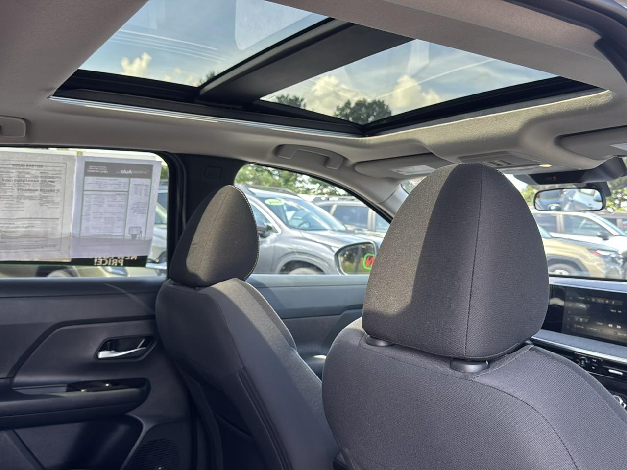Nissan Kicks SV AWD 2025