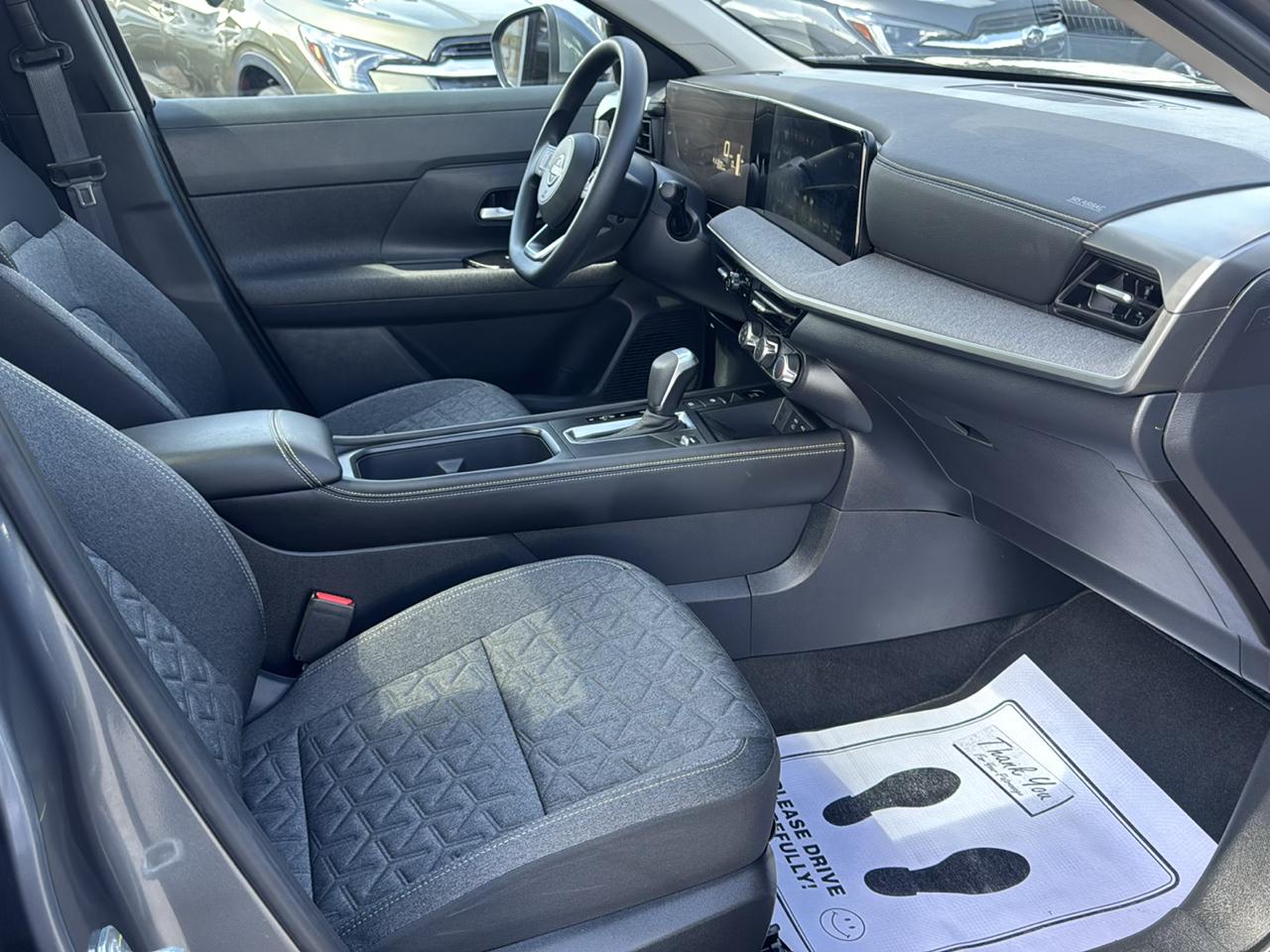 Nissan Kicks SV AWD 2025