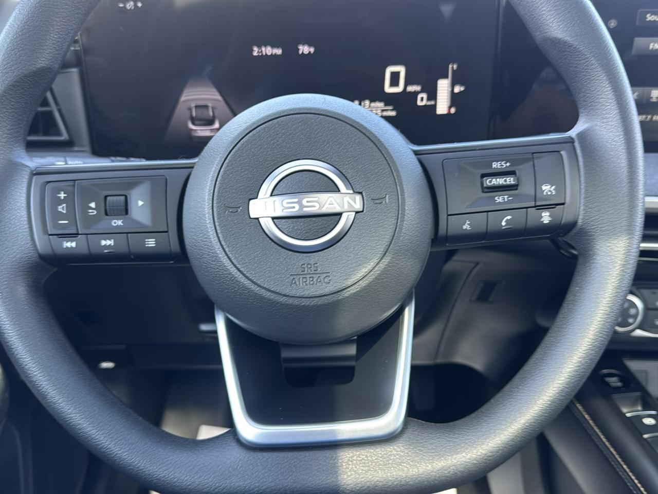 Nissan Kicks SV AWD 2025