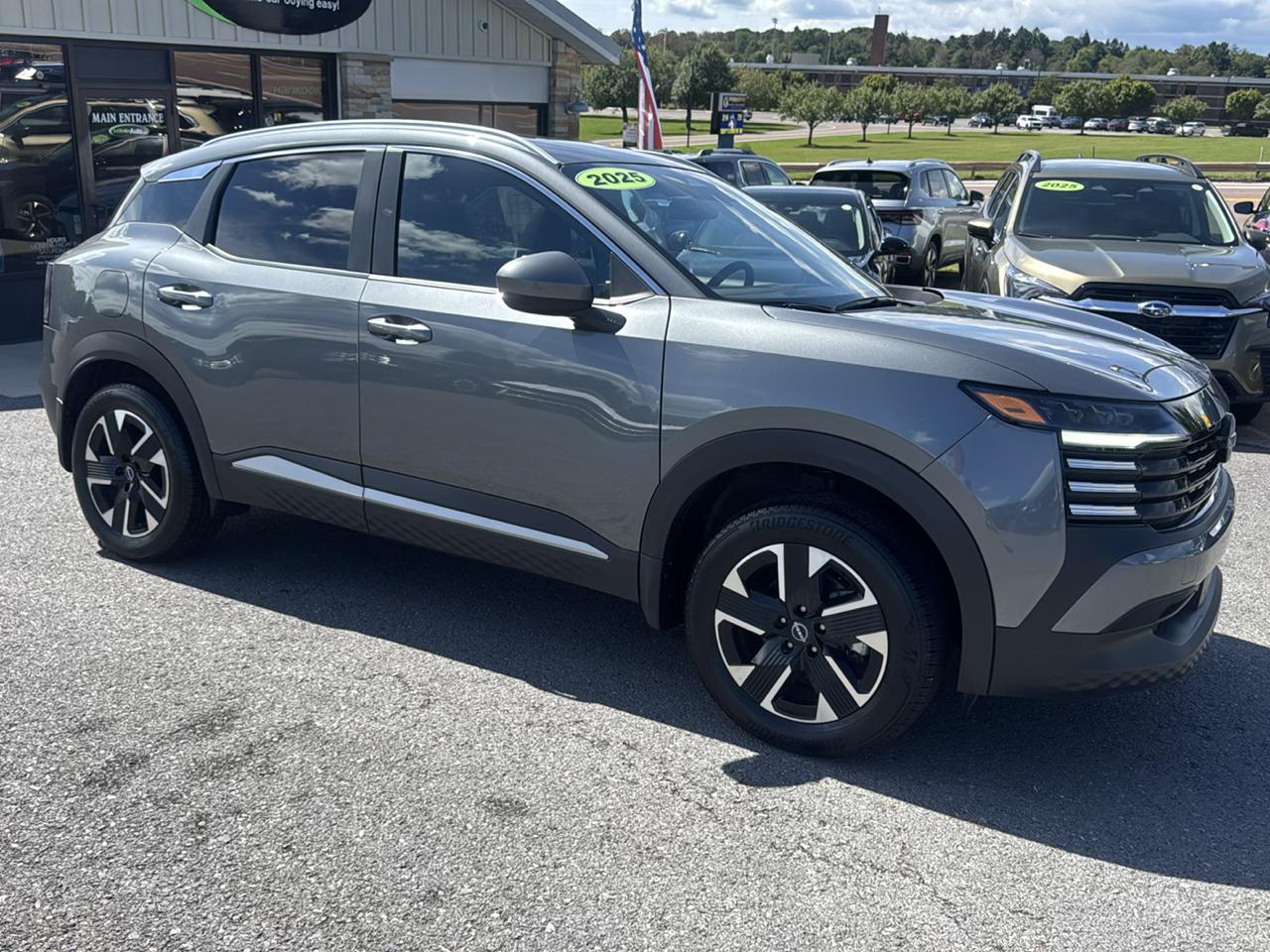 Nissan Kicks SV AWD 2025