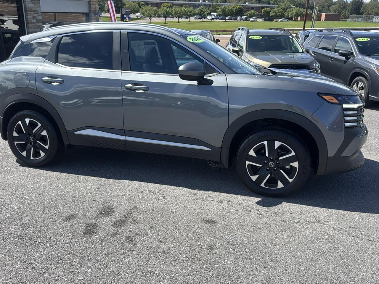 Nissan Kicks SV AWD 2025