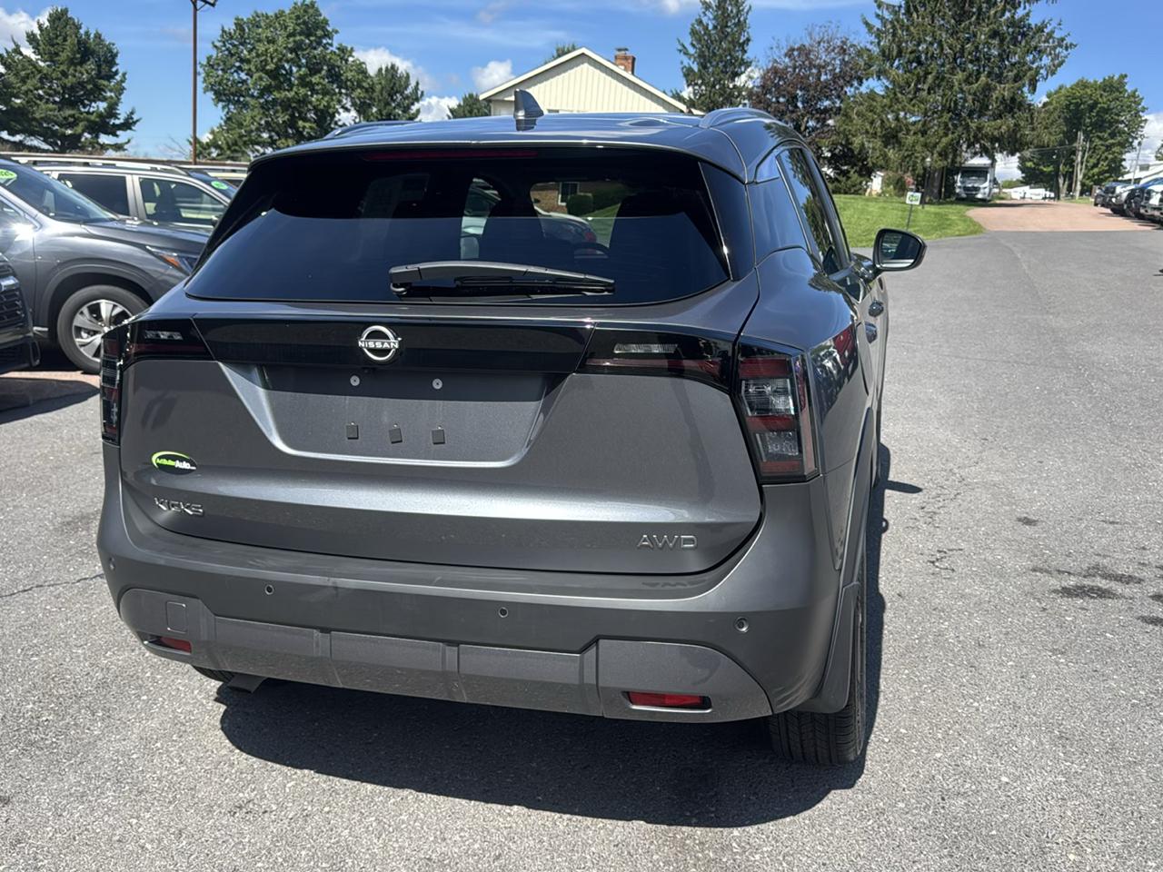 Nissan Kicks SV AWD 2025
