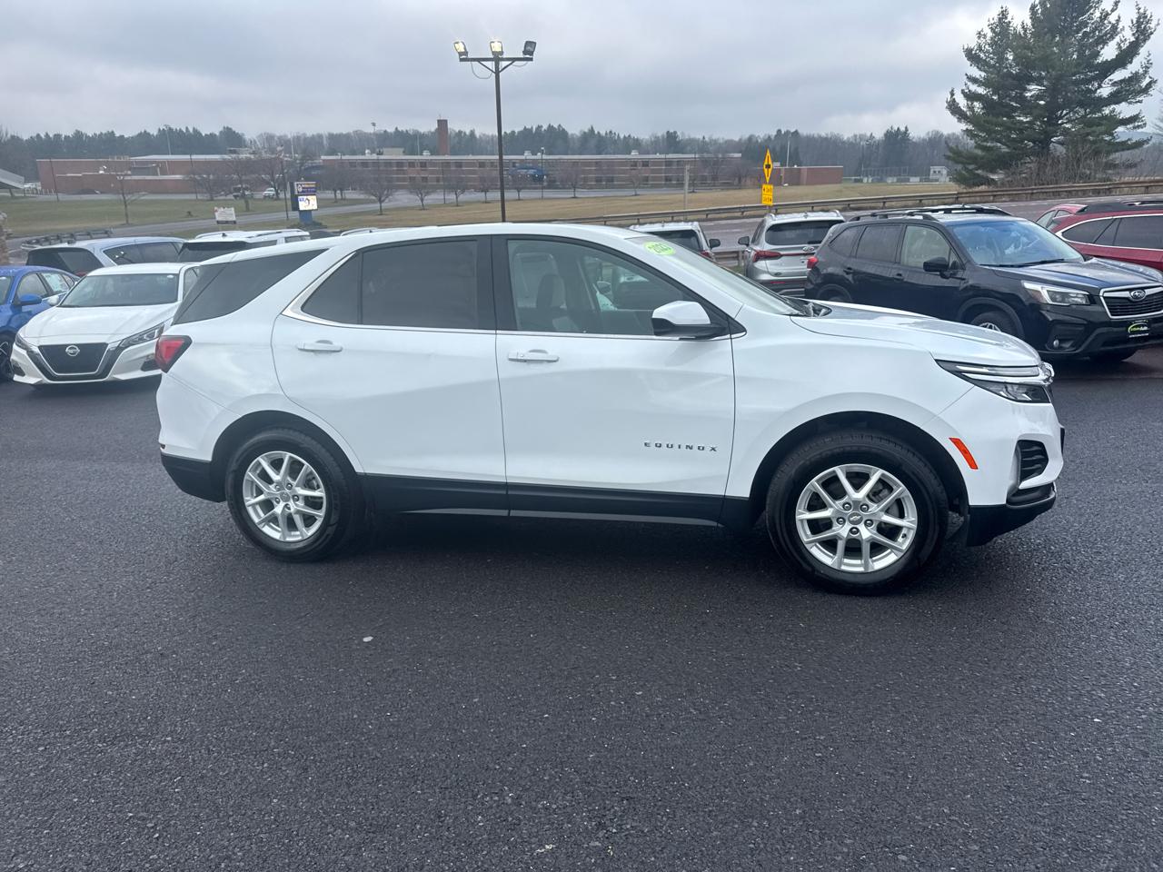 Chevrolet Equinox AWD 4dr LT w/1LT 2023