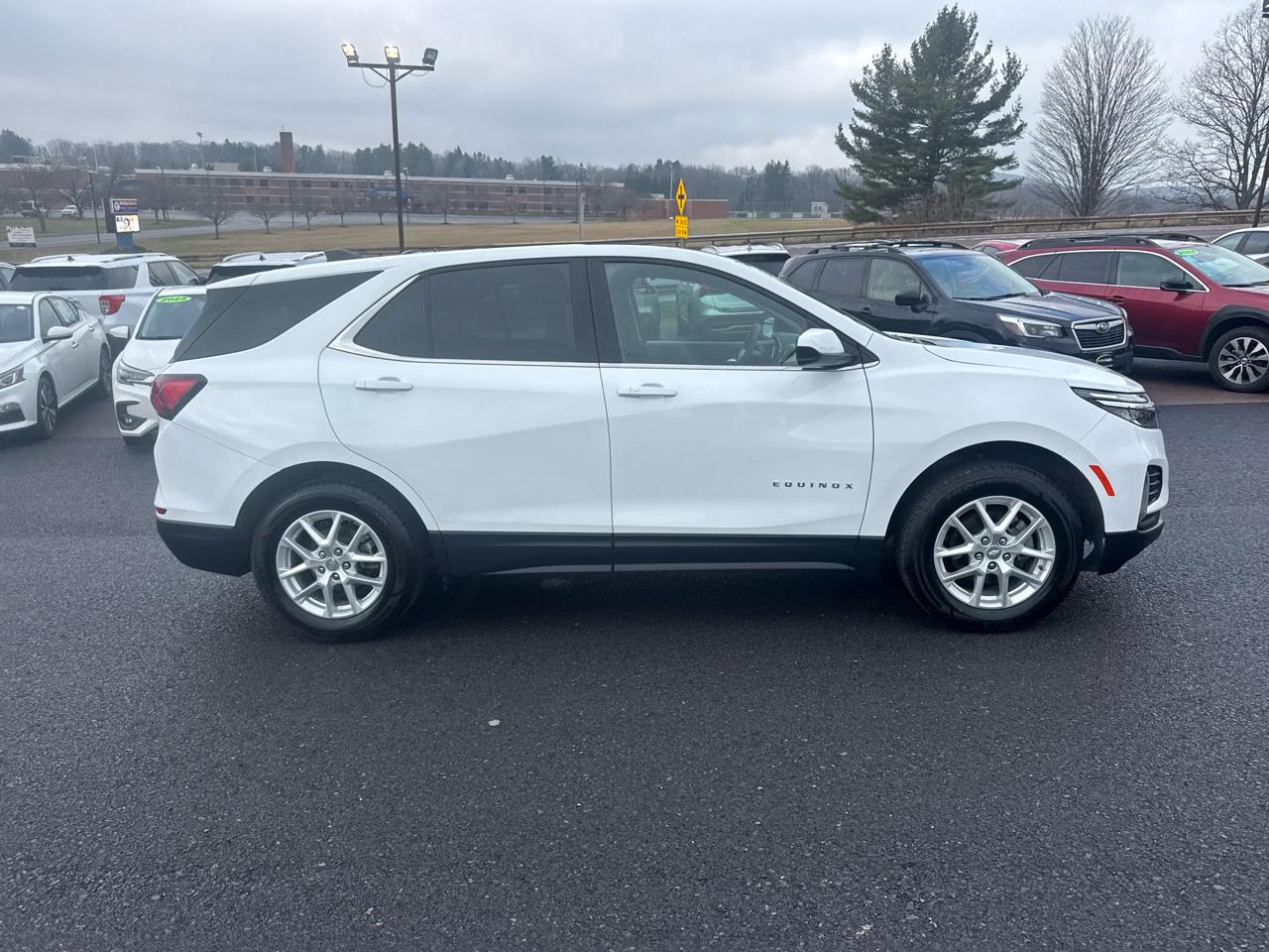 Chevrolet Equinox AWD 4dr LT w/1LT 2023