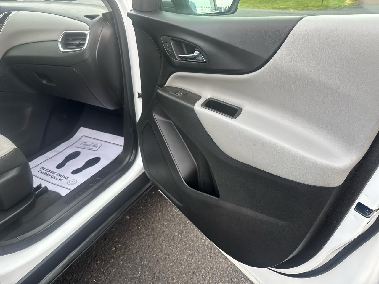 Chevrolet Equinox AWD 4dr LT w/1LT 2023