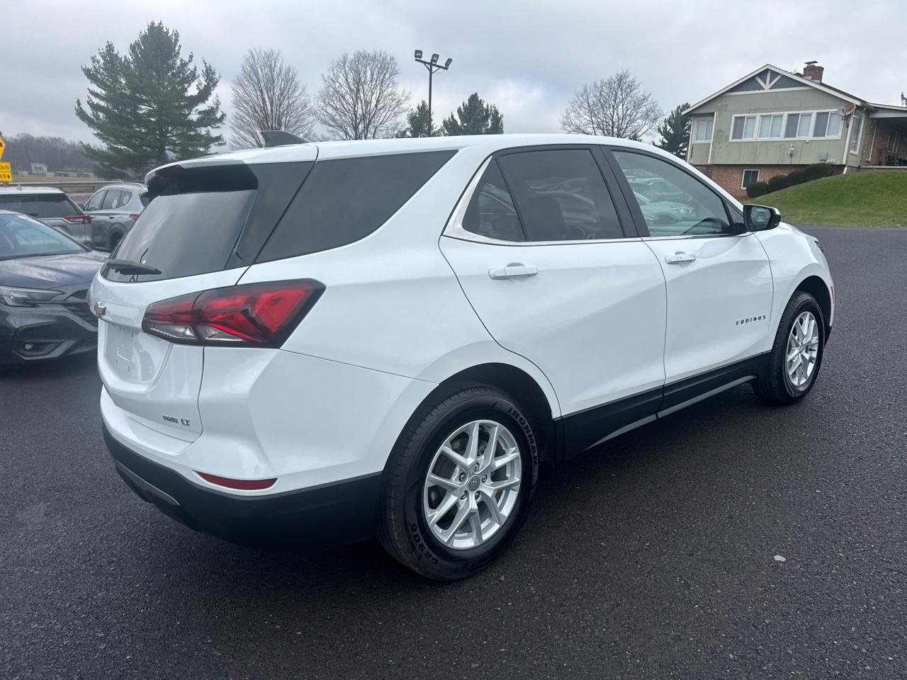Chevrolet Equinox AWD 4dr LT w/1LT 2023