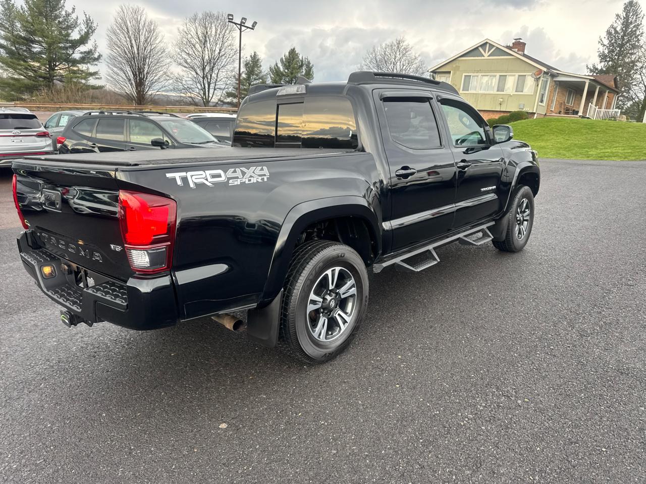 Toyota Tacoma 4WD TRD Off Road Double Cab 5' Bed V6 MT (Natl) 2019
