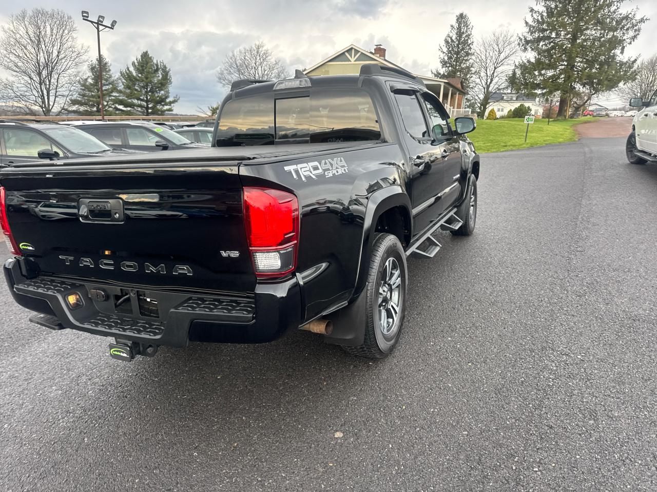 Toyota Tacoma 4WD TRD Off Road Double Cab 5' Bed V6 MT (Natl) 2019