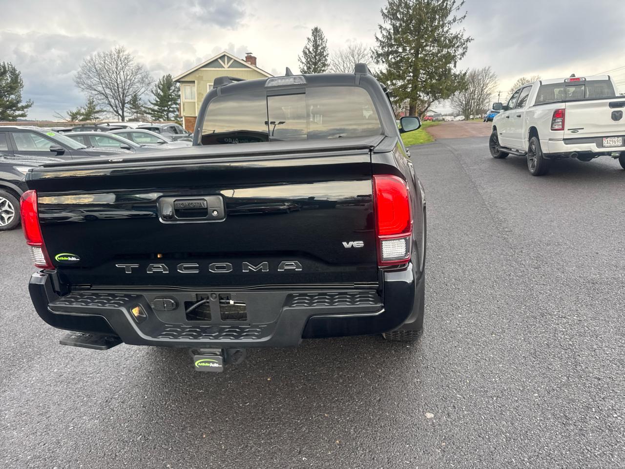 Toyota Tacoma 4WD TRD Off Road Double Cab 5' Bed V6 MT (Natl) 2019