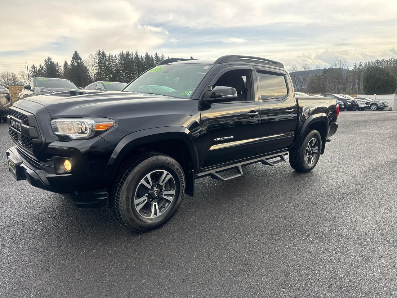 Toyota Tacoma 4WD TRD Off Road Double Cab 5' Bed V6 MT (Natl) 2019