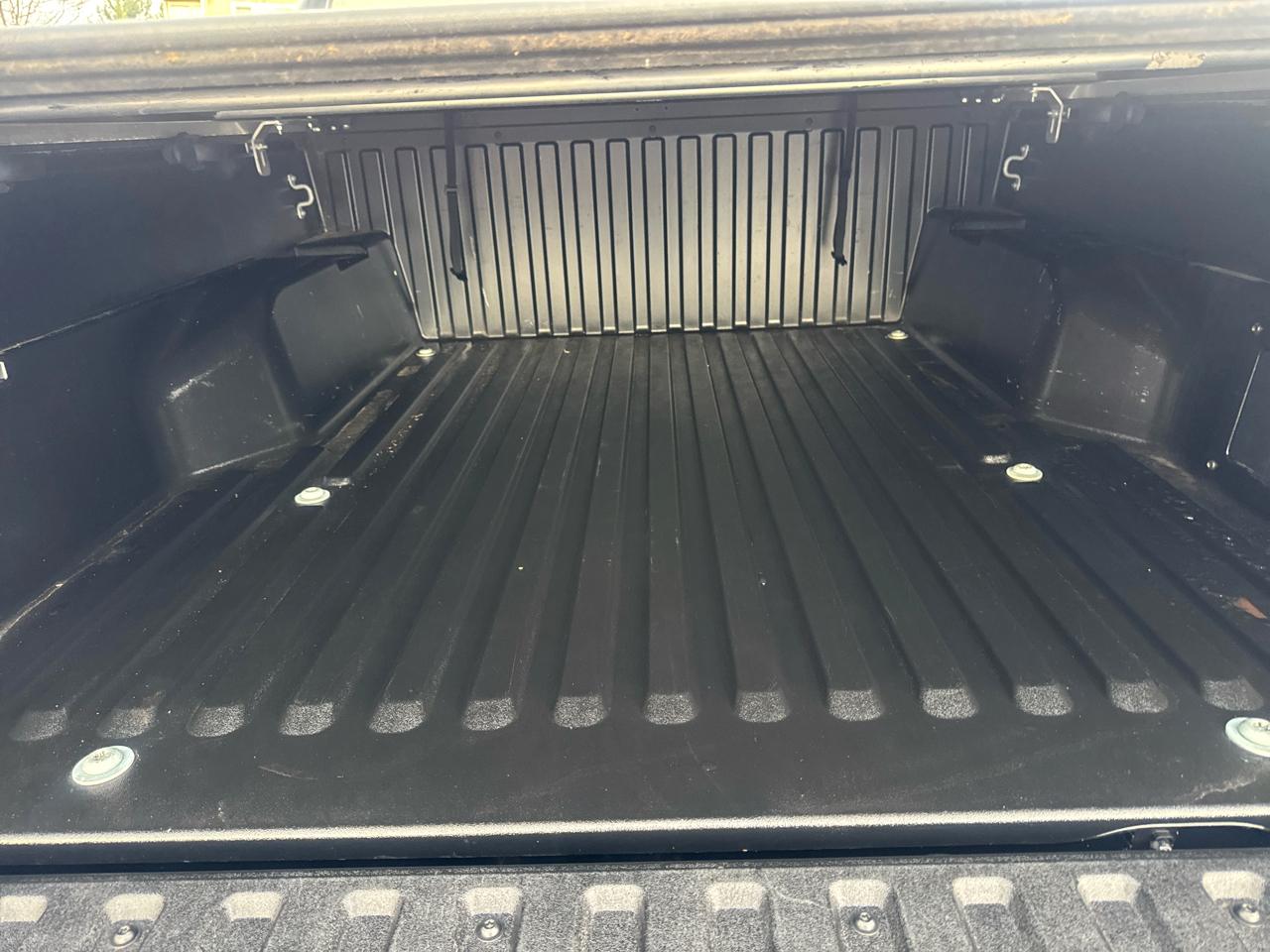 Toyota Tacoma 4WD TRD Off Road Double Cab 5' Bed V6 MT (Natl) 2019