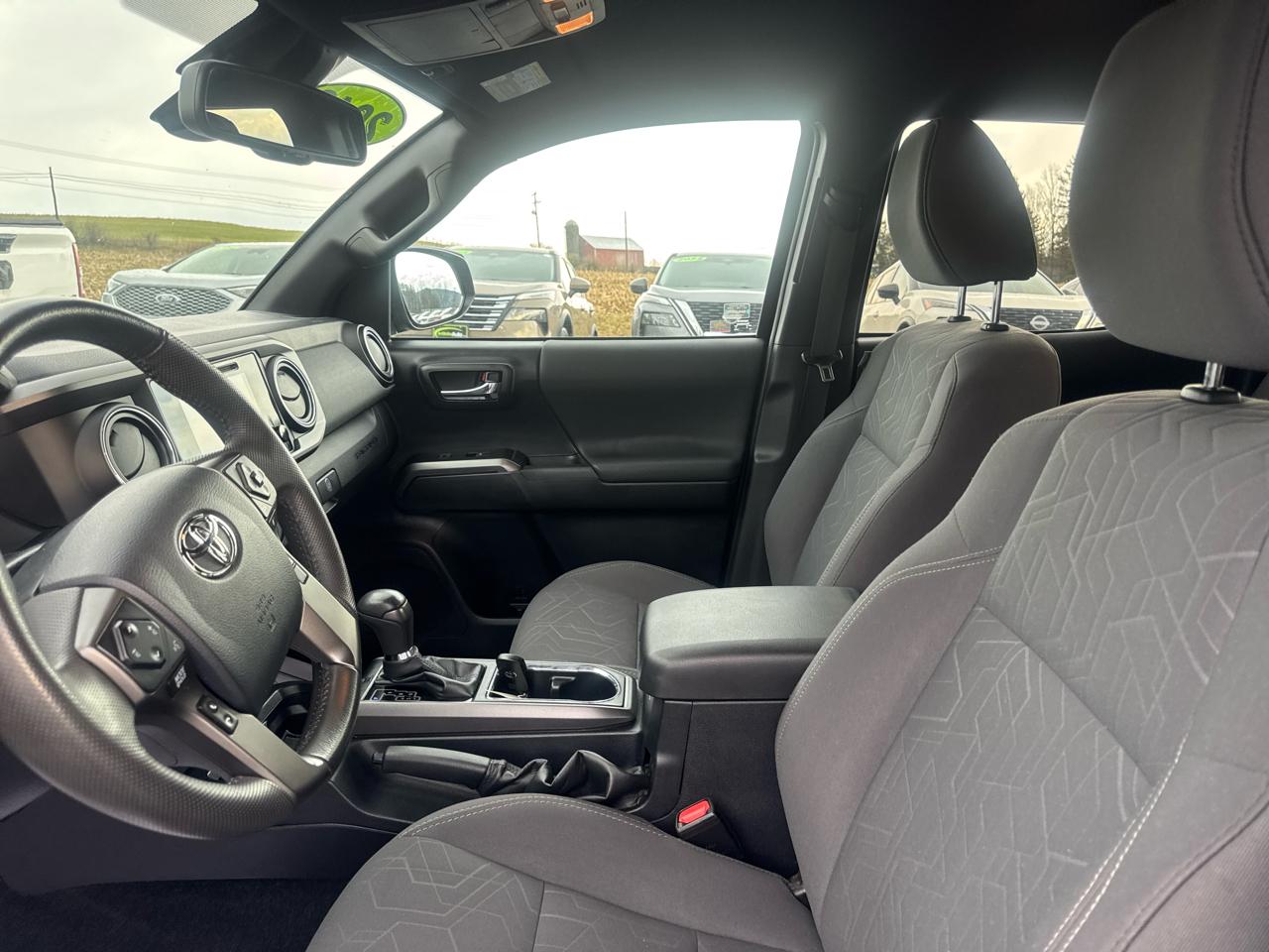 Toyota Tacoma 4WD TRD Off Road Double Cab 5' Bed V6 MT (Natl) 2019