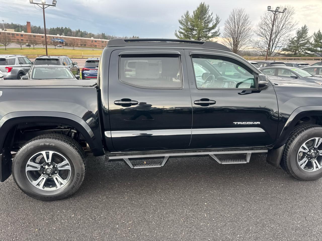 Toyota Tacoma 4WD TRD Off Road Double Cab 5' Bed V6 MT (Natl) 2019