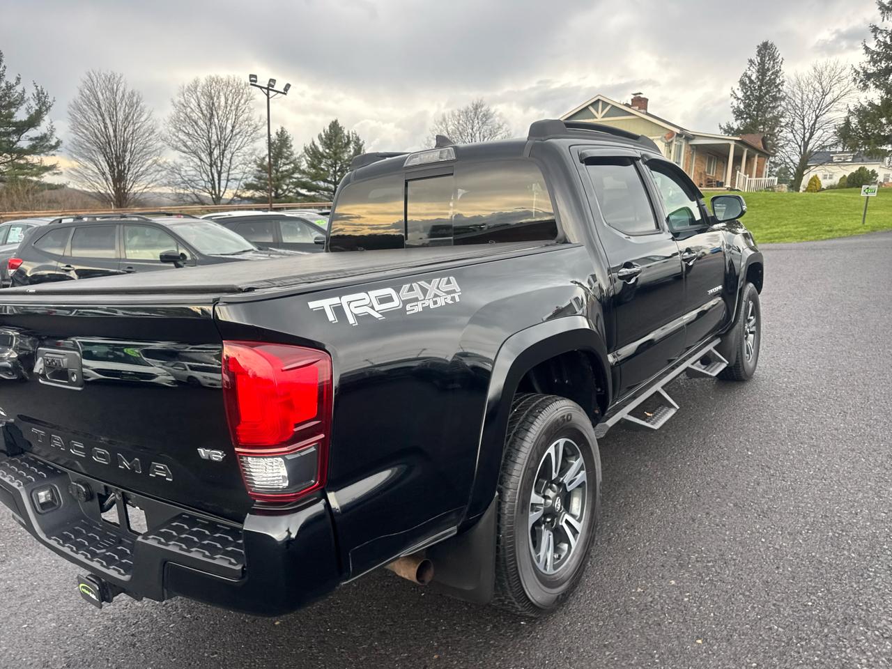 Toyota Tacoma 4WD TRD Off Road Double Cab 5' Bed V6 MT (Natl) 2019