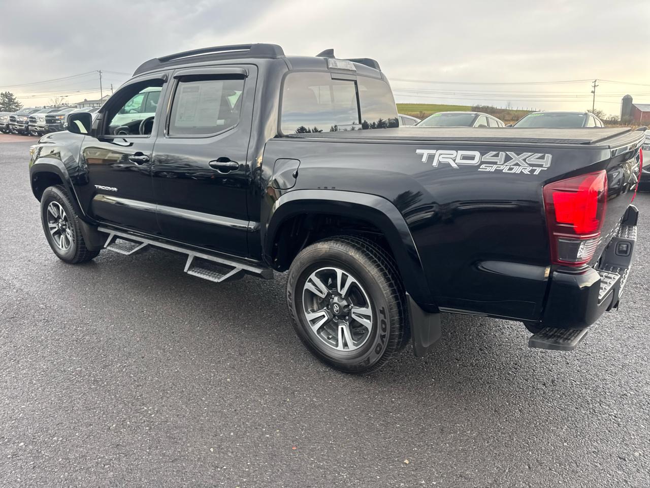 Toyota Tacoma 4WD TRD Off Road Double Cab 5' Bed V6 MT (Natl) 2019