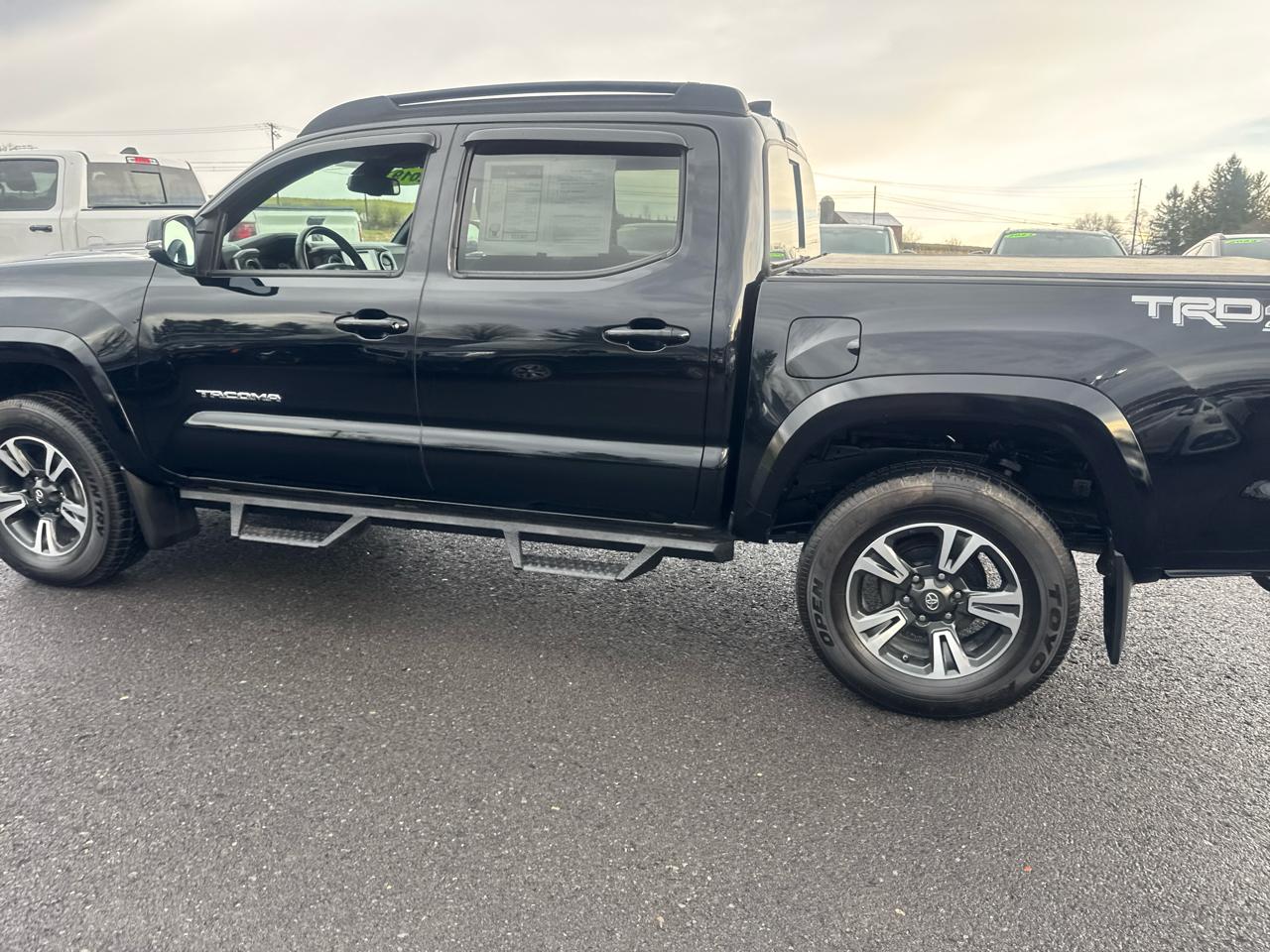 Toyota Tacoma 4WD TRD Off Road Double Cab 5' Bed V6 MT (Natl) 2019