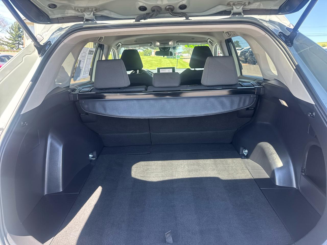 Toyota RAV4 XLE AWD (Natl) 2023